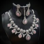 Glorious Ad Necklace With Earring